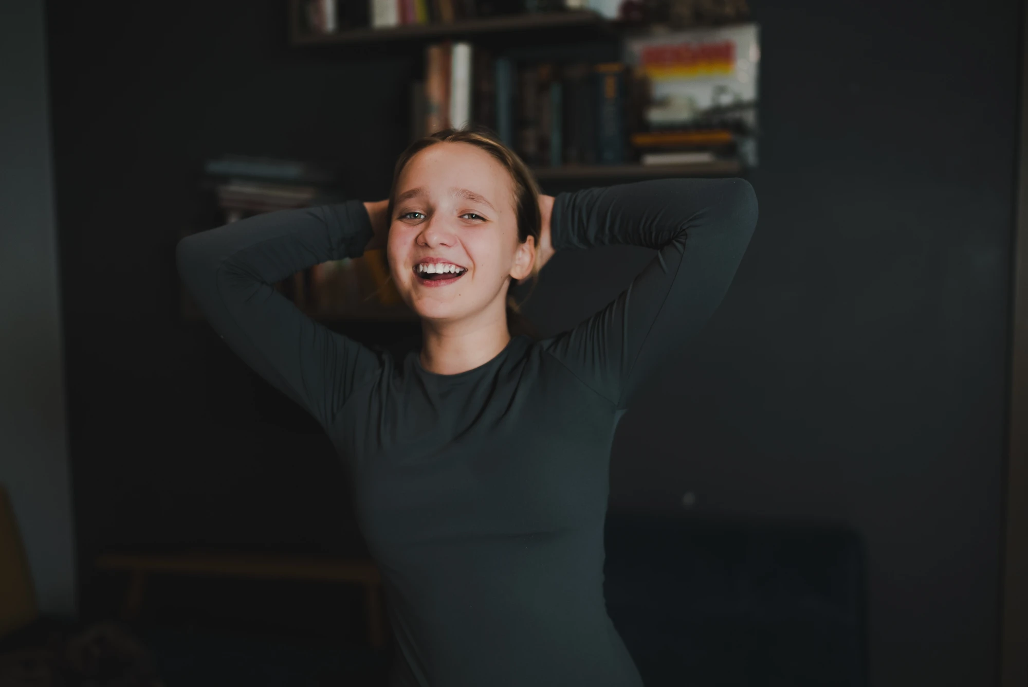 Ko darīt, ja bērns jau cieš no psihosomatiskiem simptomiem? “Kad ķermenis sāk “runāt”, palīdzēt var ne tikai psihoterapija vai medikamentoza ārstēšana, bet arī apzinātas kustības un drošas attiecības ar savu ķermeni.