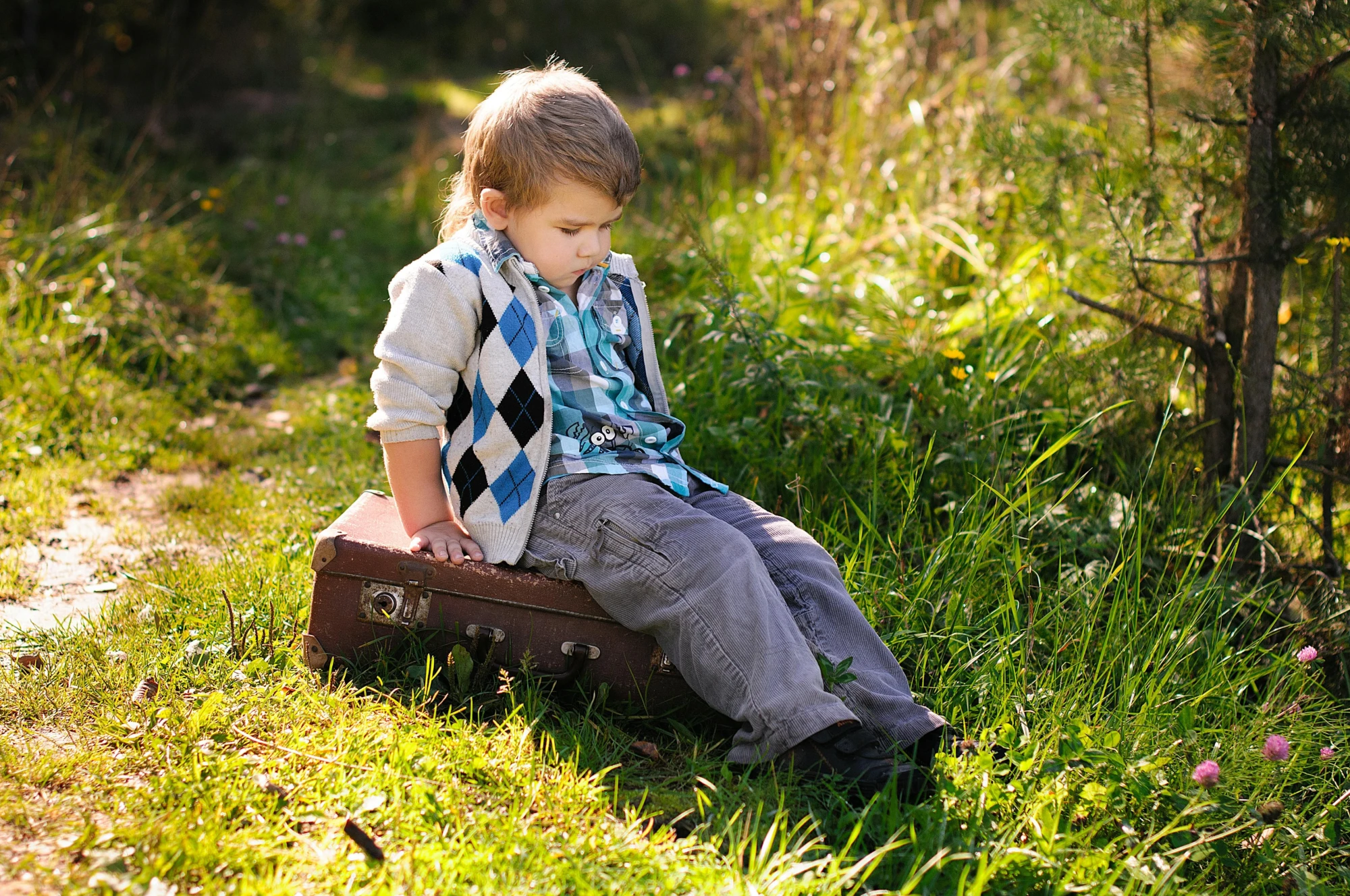 Bērni pavasarī kļūst gurdeni, kašķīgi un šķietami zaudējuši spēkus.