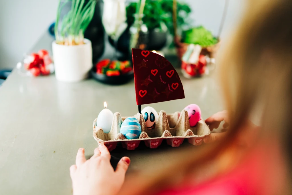 Pirātu kuģis no olu bretītēm.