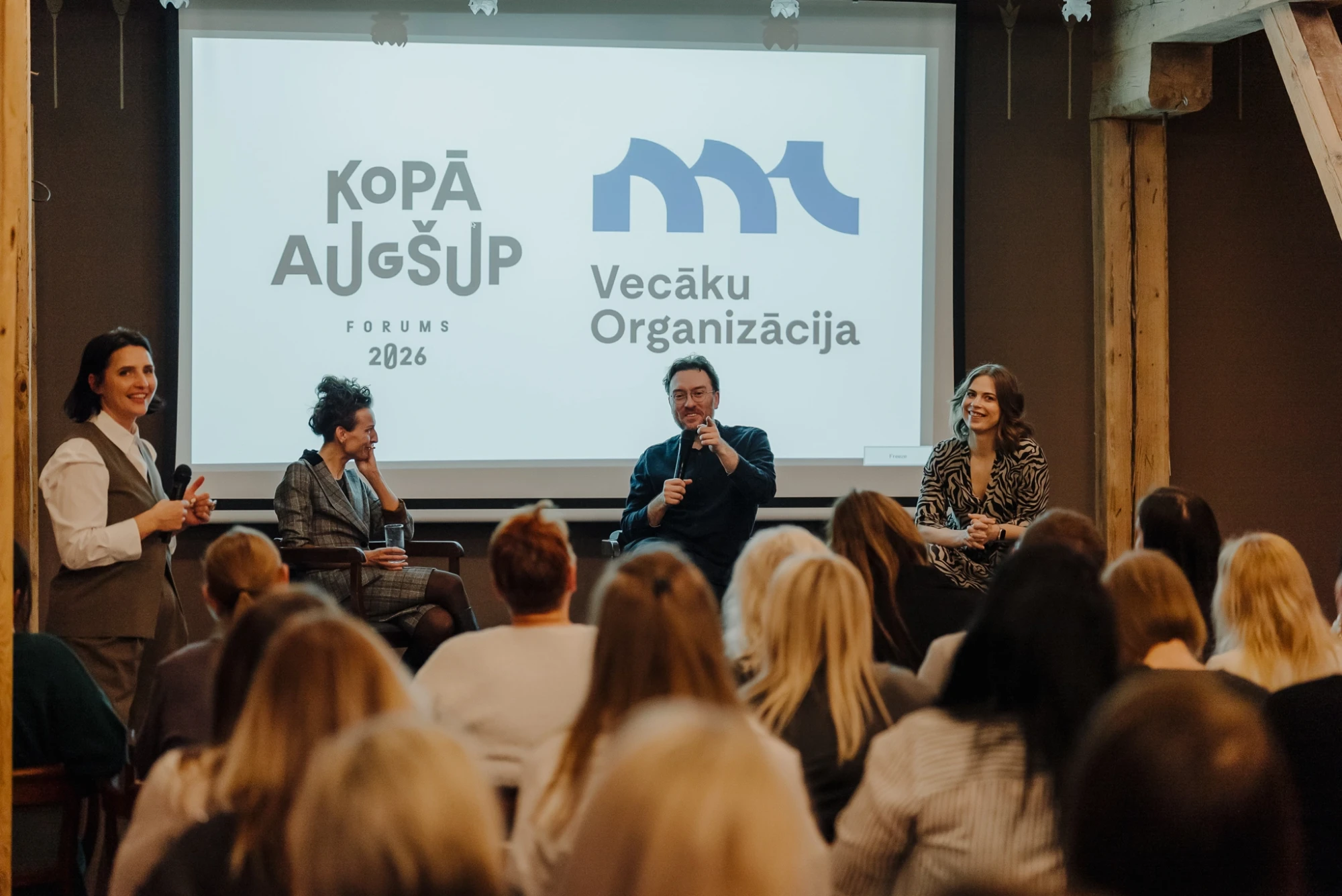 Liepājā aizvadīts pirmais reģionālais vecāku forums “Kopā Augšup”, ko rīko Latvijas Vecāku organizācija.