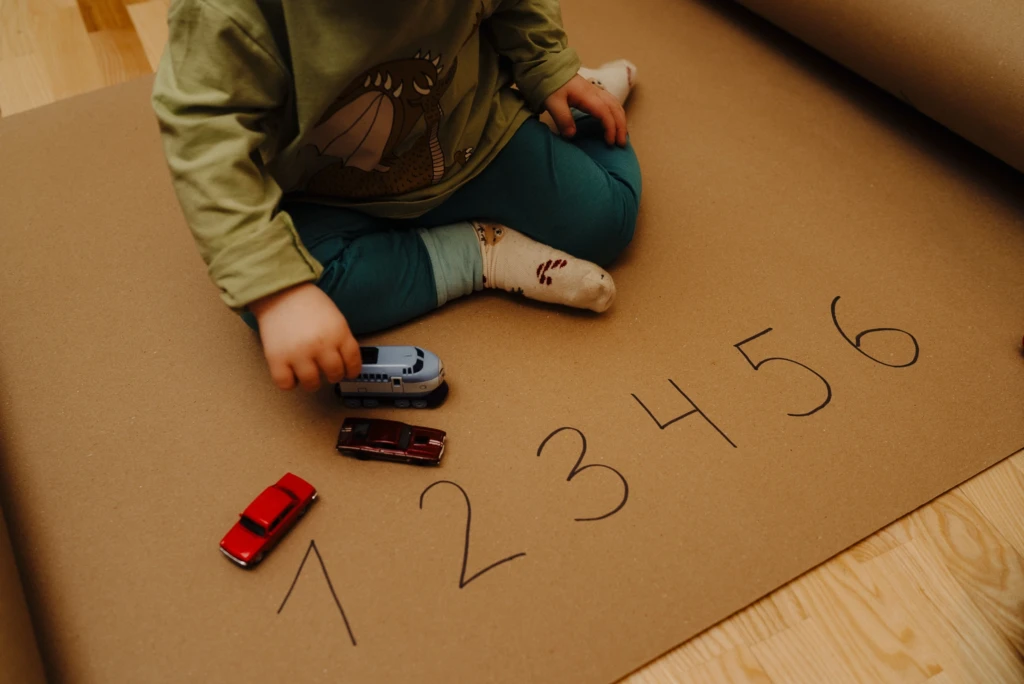 Ciparu un transportlīdzekļu rinda