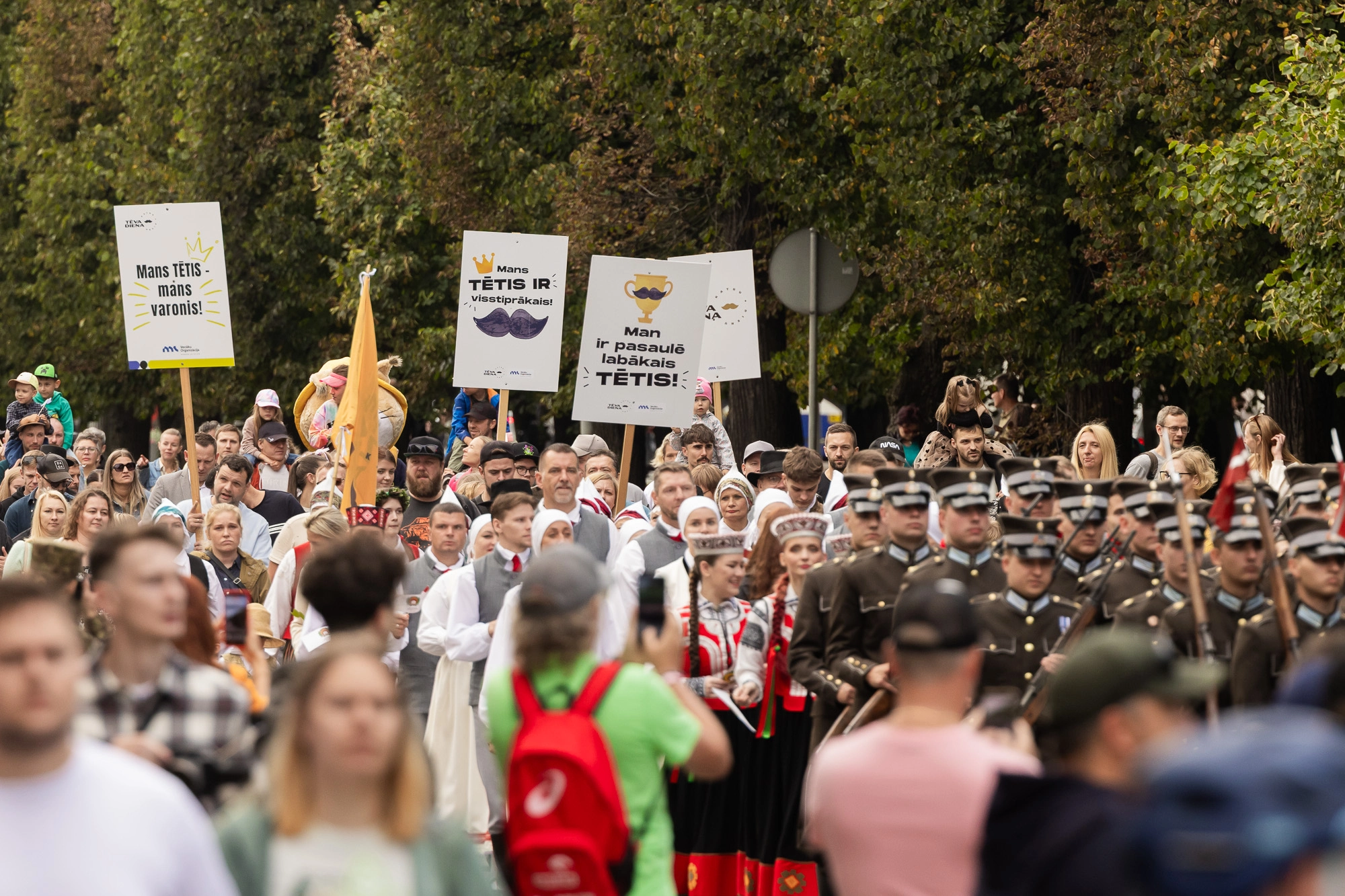 Svētdien, 13. septembrī, Rīgas centrā jau trīspadsmito reizi notiks Latvijas Vecāku organizācijas rīkotais Tēva dienas gājiens un festivāls.